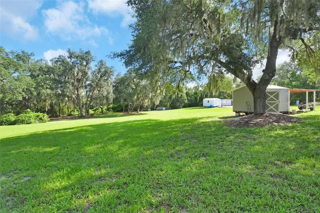 38846 Forest Drive Eustis FL 32736