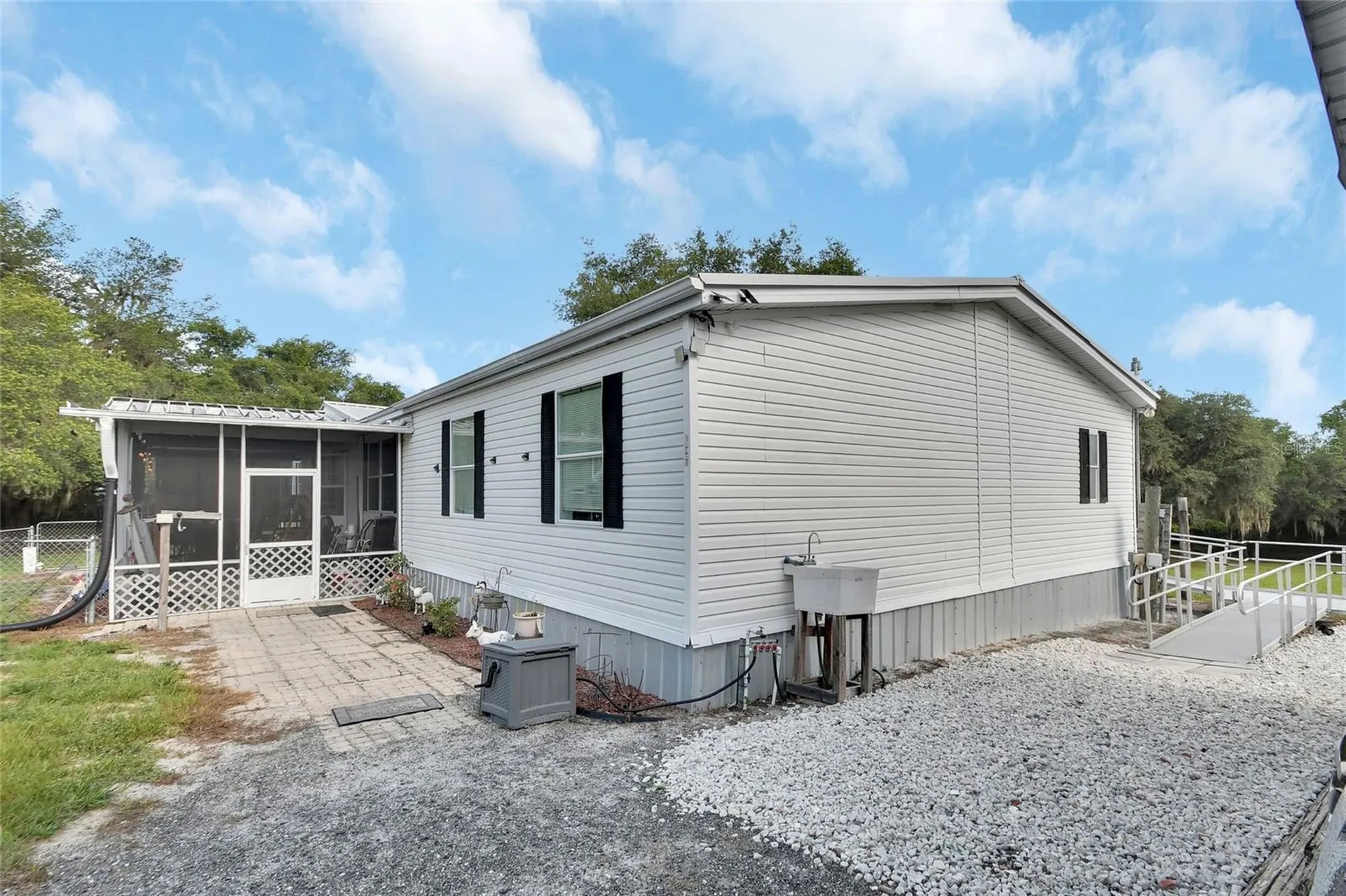 38846 Forest Drive Eustis FL 32736
