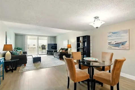 7625 Sun Island Drive S South Pasadena FL 33707