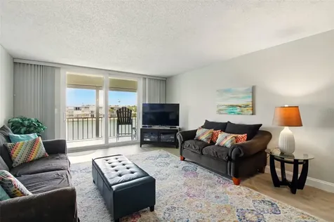 7625 Sun Island Drive S South Pasadena FL 33707