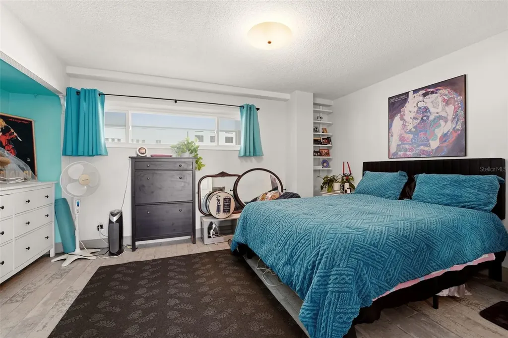 33 S Gulfstream Avenue Sarasota FL 34236