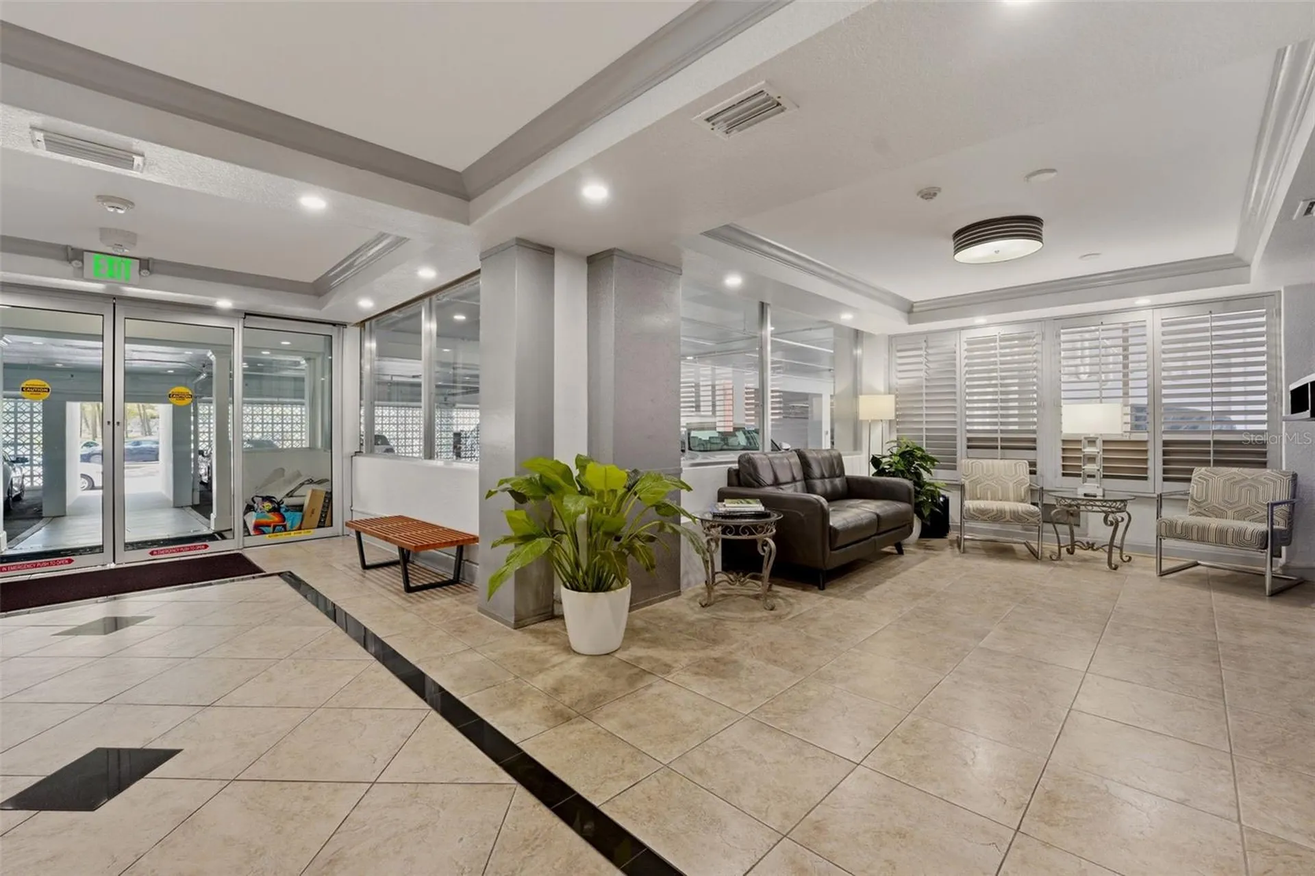 33 S Gulfstream Avenue Sarasota FL 34236