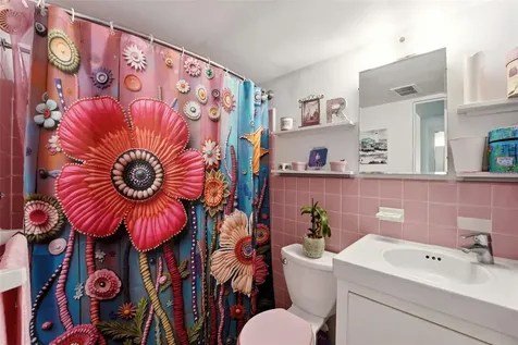 33 S Gulfstream Avenue Sarasota FL 34236
