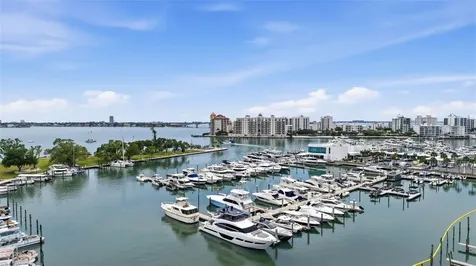 33 S Gulfstream Avenue Sarasota FL 34236