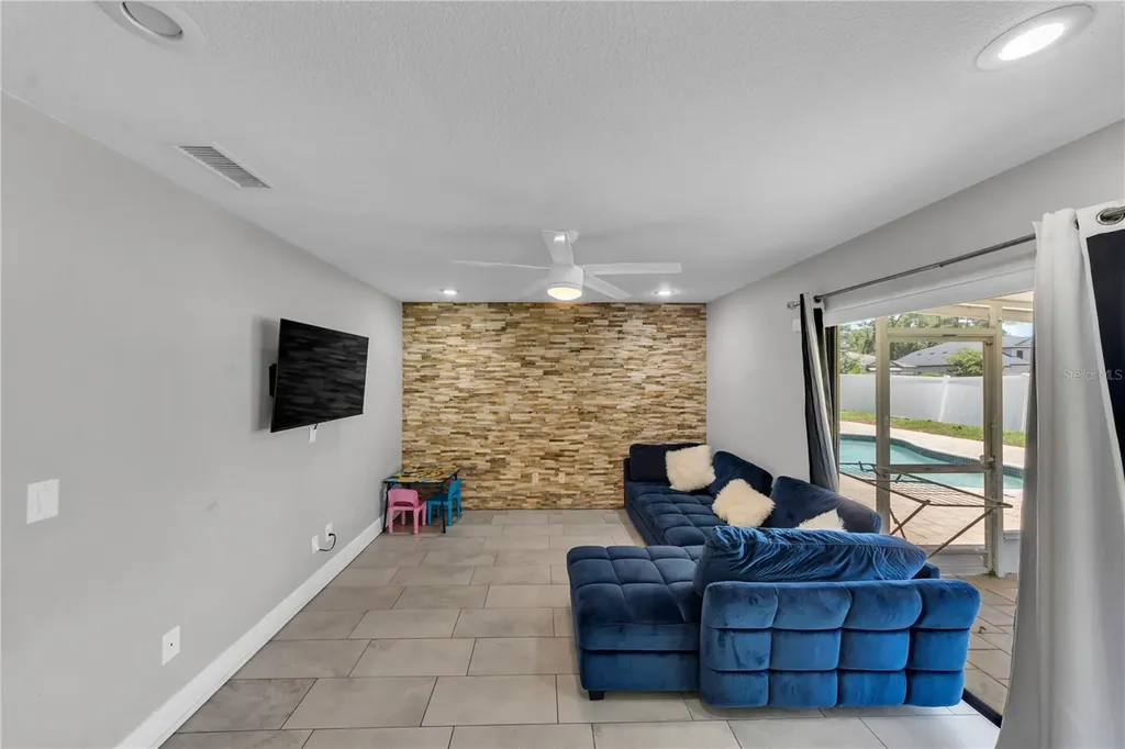 13603 Westshire Drive Tampa FL 33618