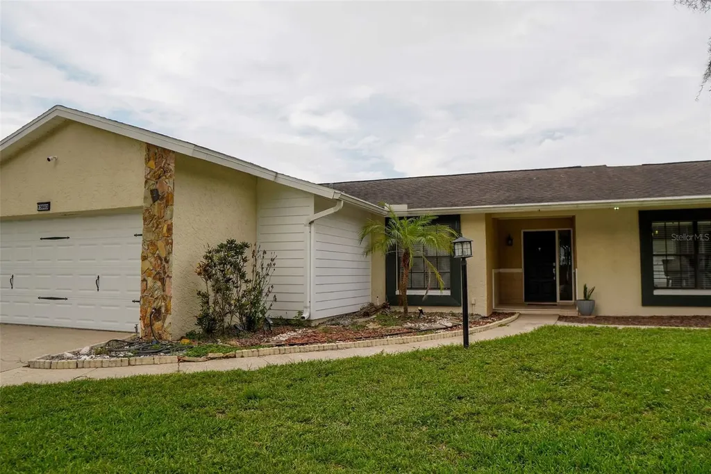 13603 Westshire Drive Tampa FL 33618