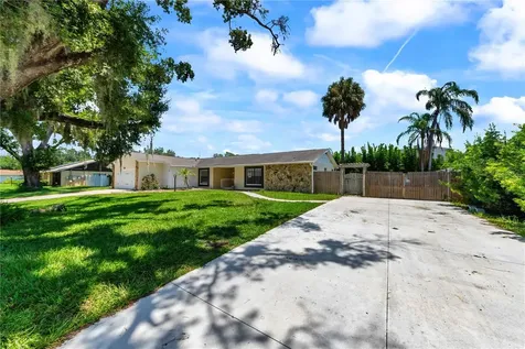 13603 Westshire Drive Tampa FL 33618