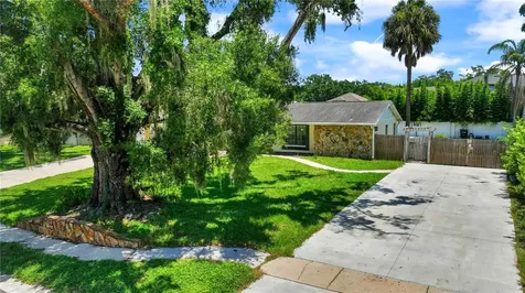 13603 Westshire Drive Tampa FL 33618