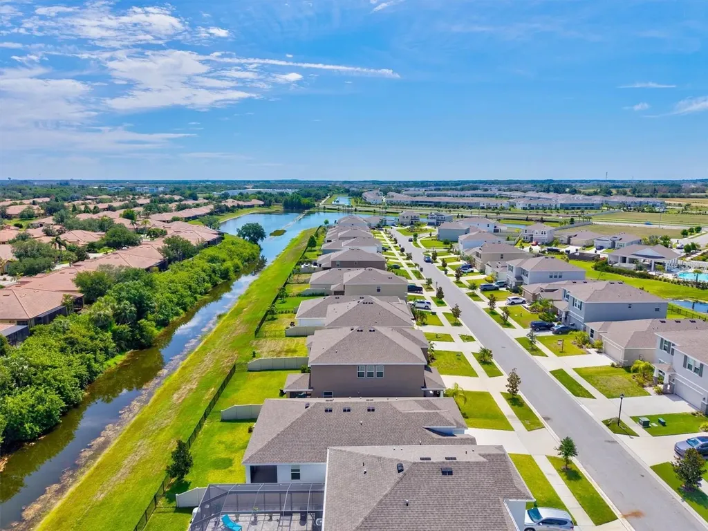 157 Bright Ibis Avenue Apollo Beach FL 33572