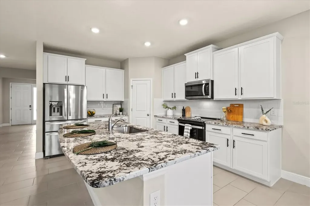 157 Bright Ibis Avenue Apollo Beach FL 33572