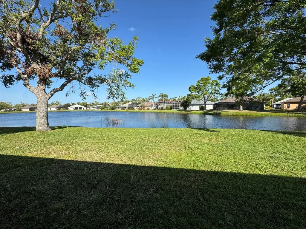 3709 62nd Avenue E Bradenton FL 34203