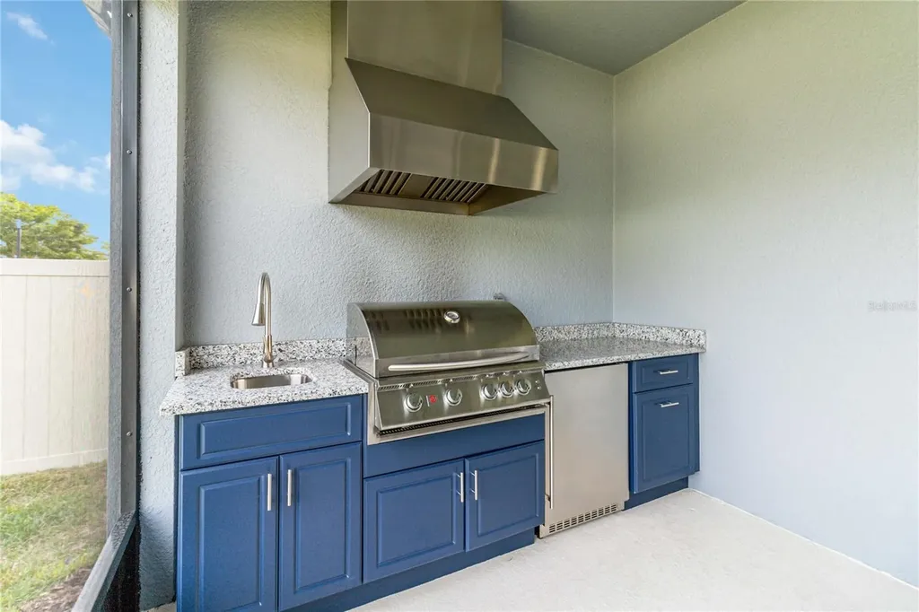 4067 Meandering Bay Drive Apopka FL 32712