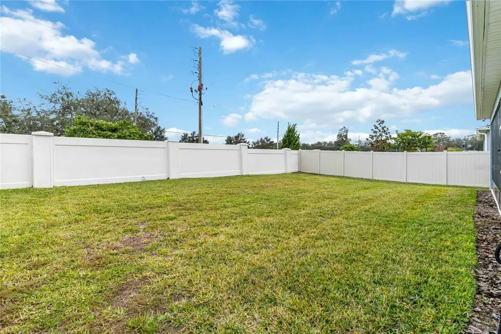 4067 Meandering Bay Drive Apopka FL 32712