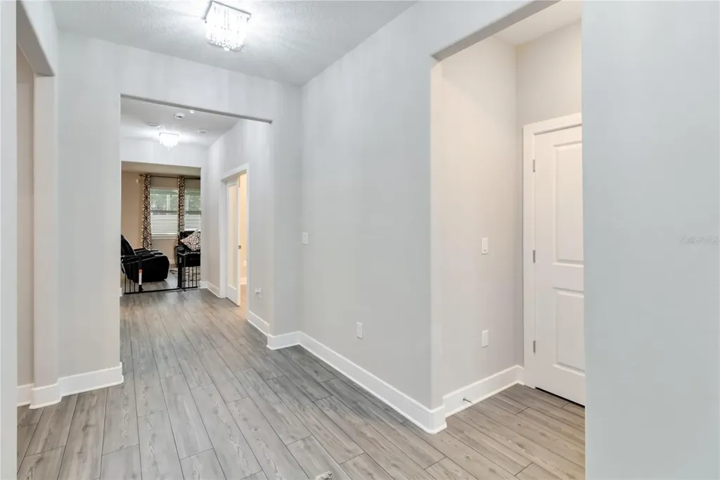 4067 Meandering Bay Drive Apopka FL 32712