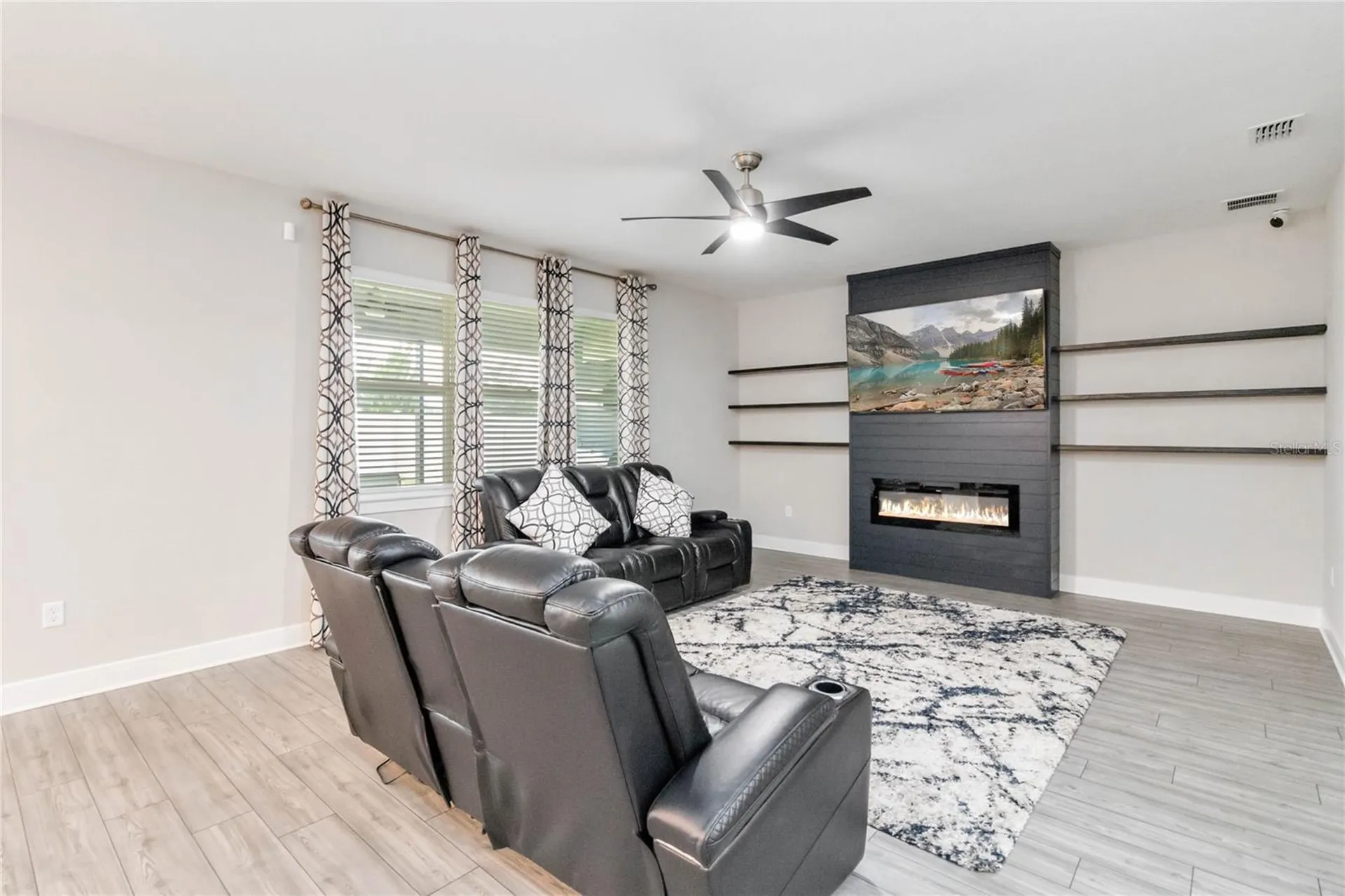 4067 Meandering Bay Drive Apopka FL 32712