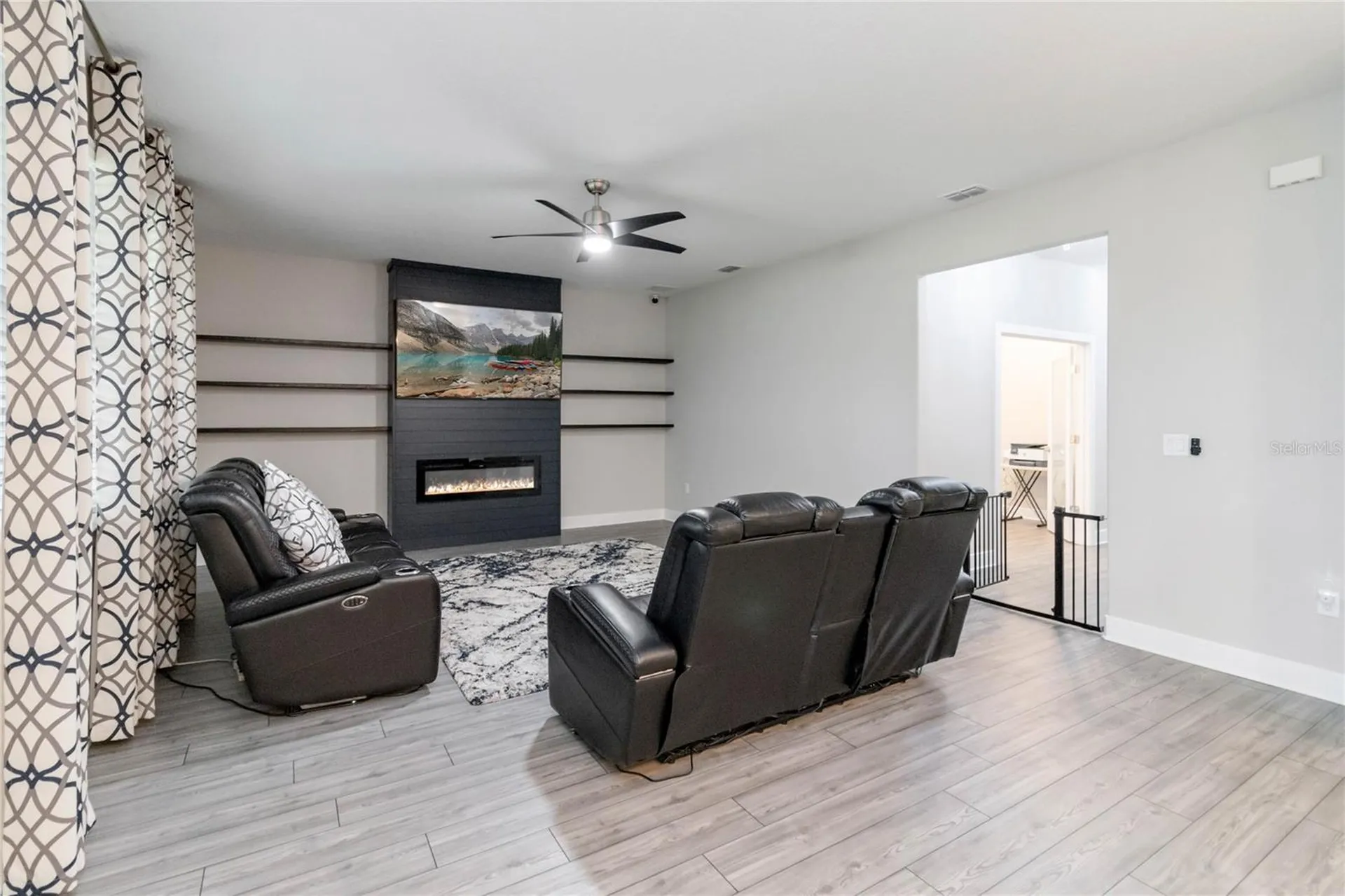 4067 Meandering Bay Drive Apopka FL 32712