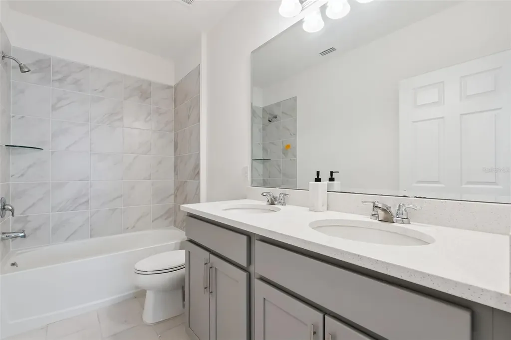1833 Ross Hammock Avenue Groveland FL 34736