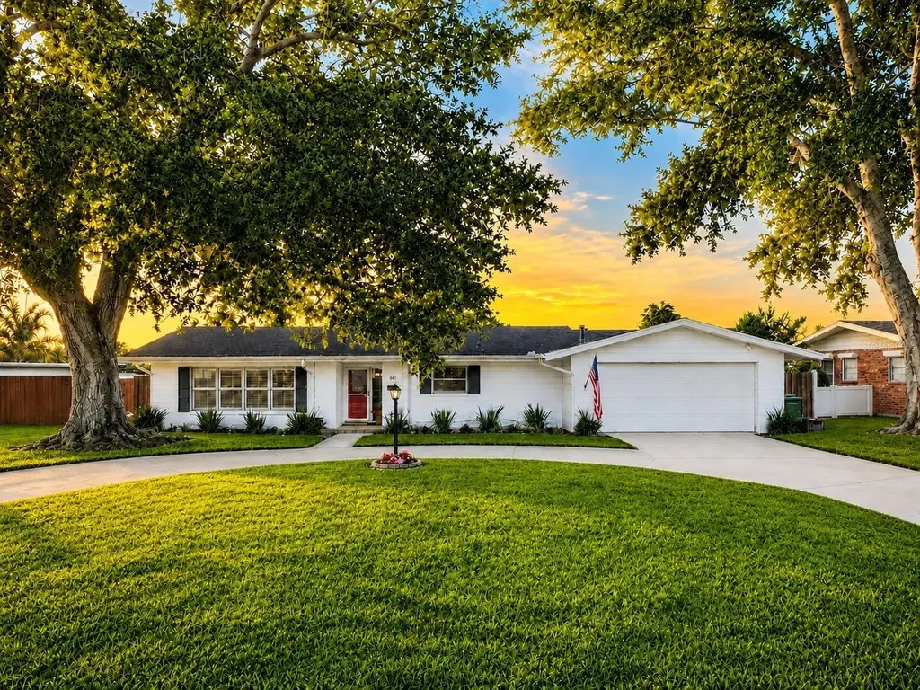 840 Piedmont Drive SE Winter Haven FL 33880