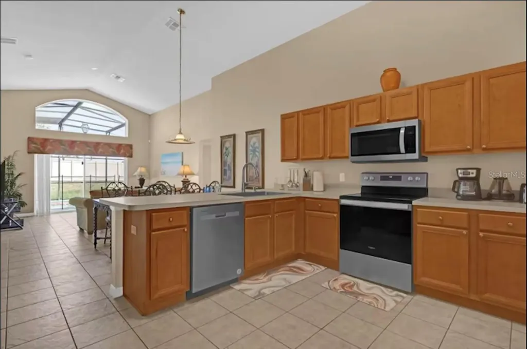 1438 Solana Circle Davenport FL 33897