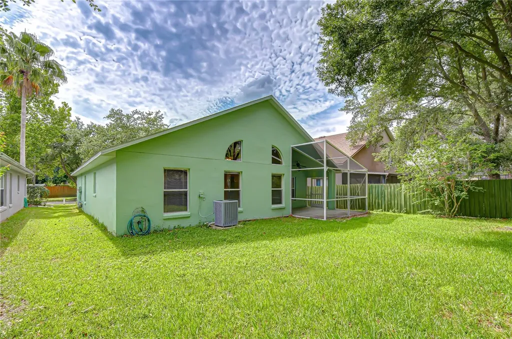 18927 Twinberry Drive Tampa FL 33647