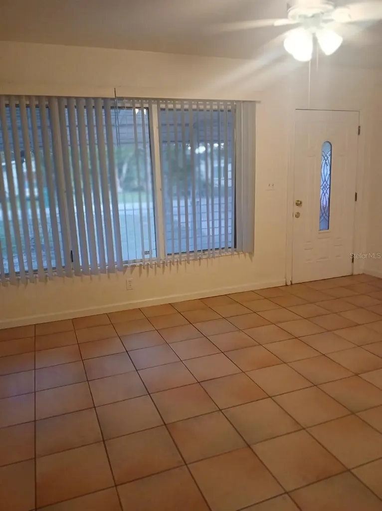5410 70th Way N St Petersburg FL 33709