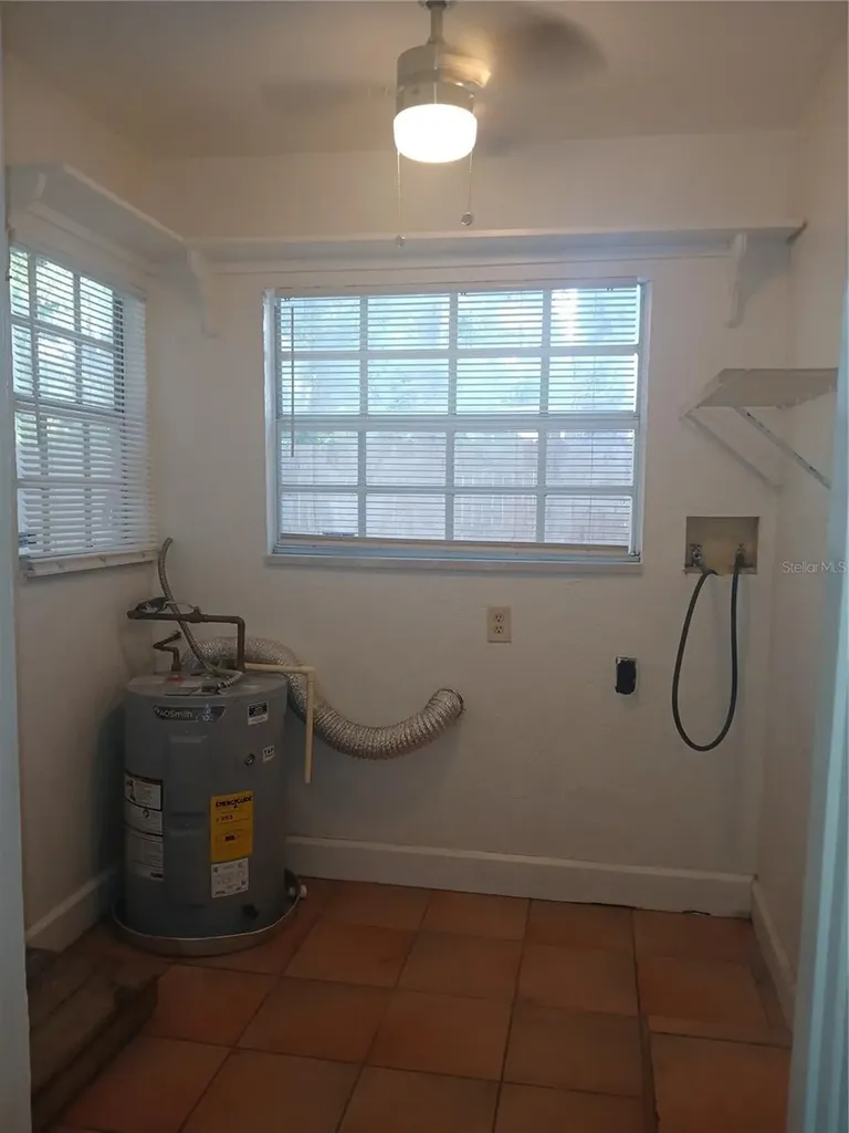 5410 70th Way N St Petersburg FL 33709