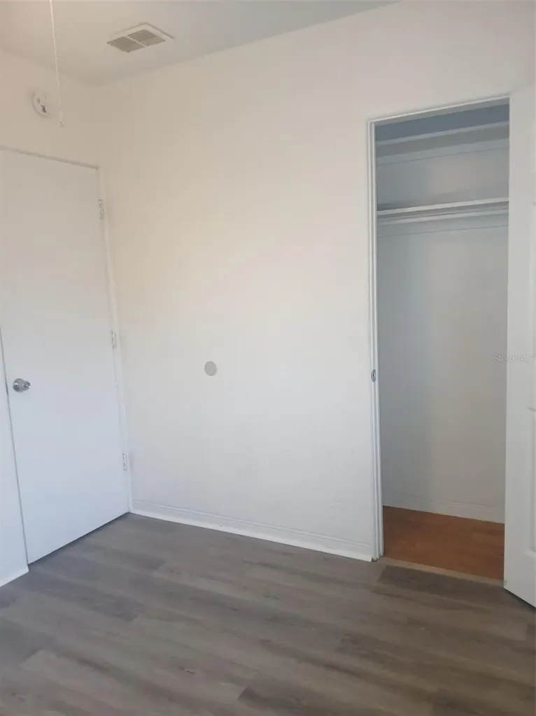 5410 70th Way N St Petersburg FL 33709