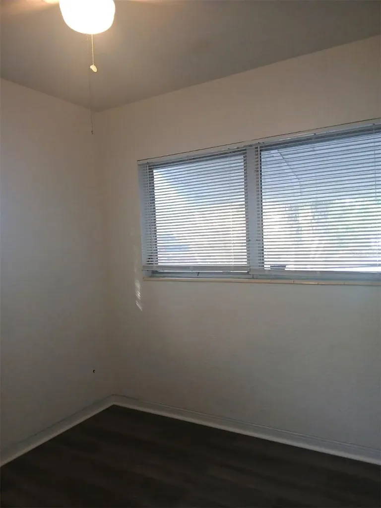 5410 70th Way N St Petersburg FL 33709