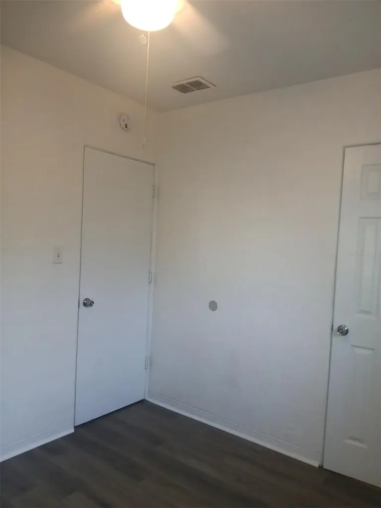 5410 70th Way N St Petersburg FL 33709