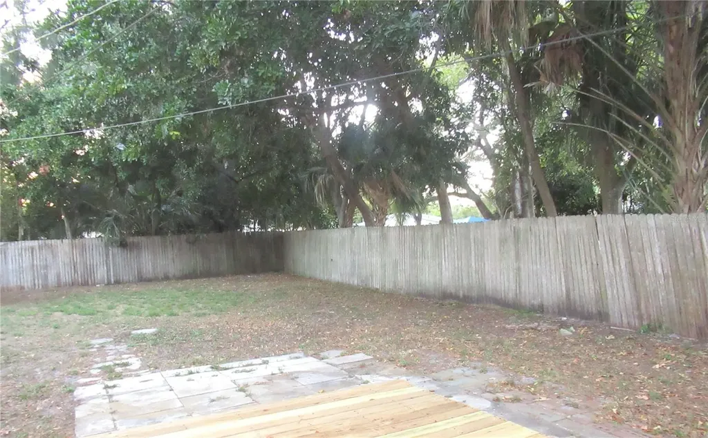 5410 70th Way N St Petersburg FL 33709