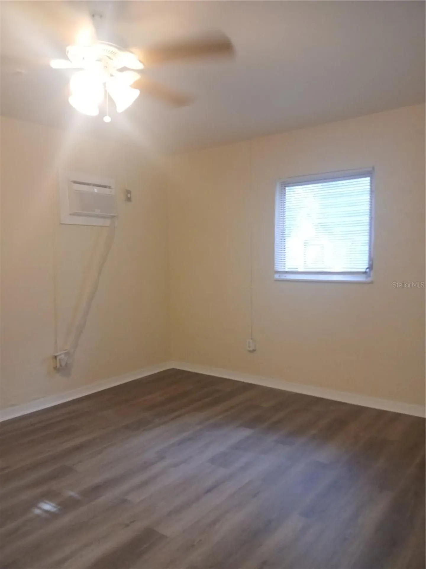 5410 70th Way N St Petersburg FL 33709