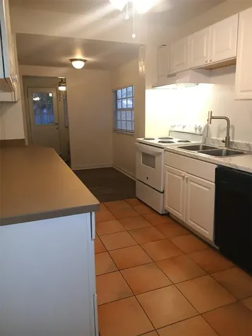 5410 70th Way N St Petersburg FL 33709