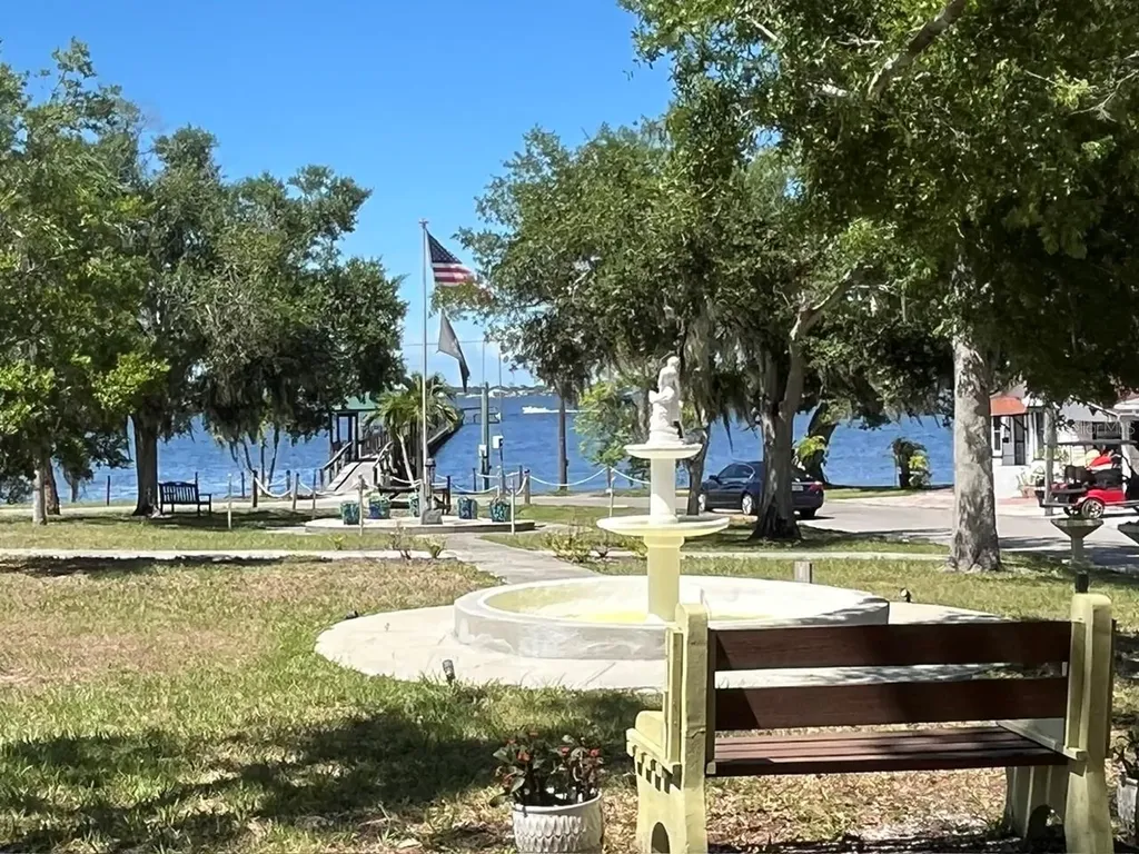 14 Lafayette Street Bradenton FL 34208