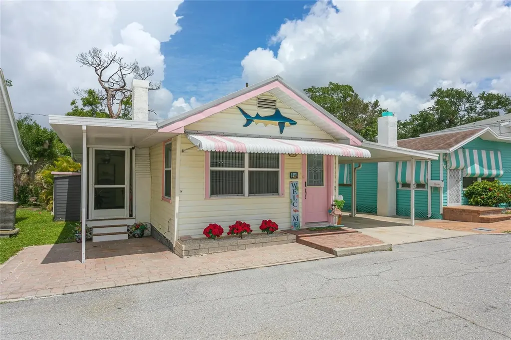 14 Lafayette Street Bradenton FL 34208