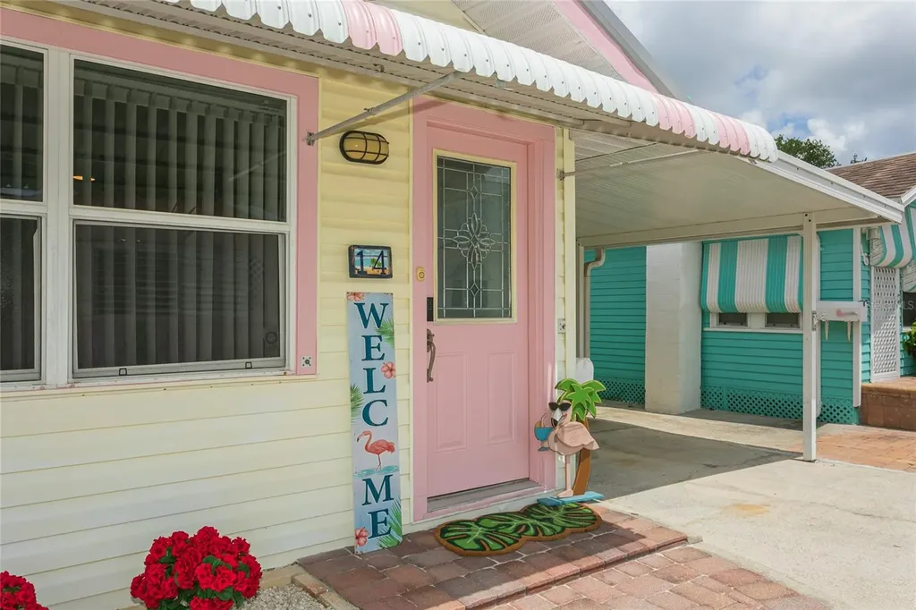 14 Lafayette Street Bradenton FL 34208