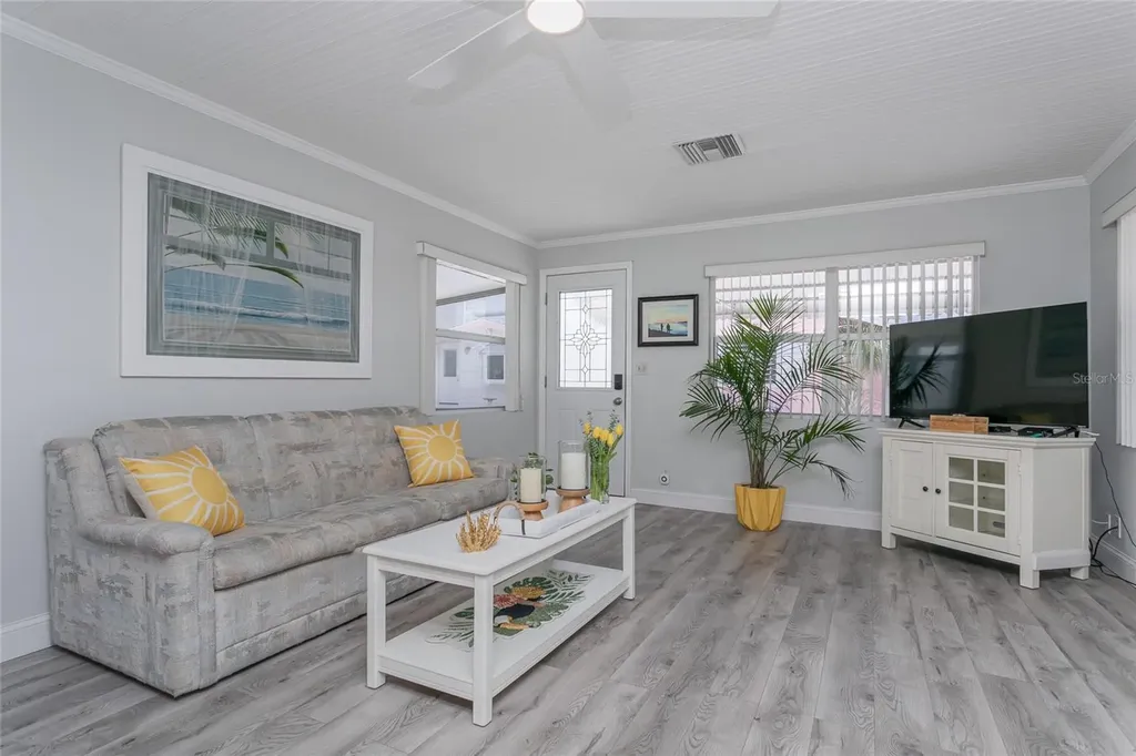 14 Lafayette Street Bradenton FL 34208