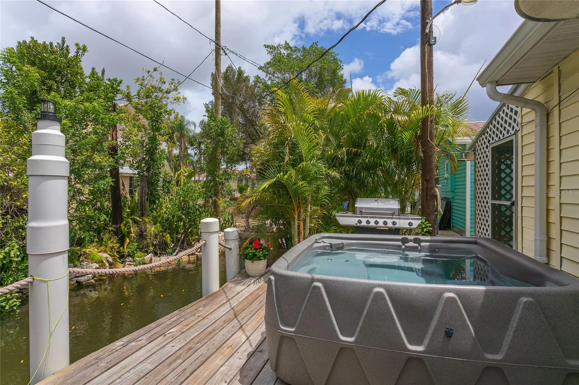 14 Lafayette Street Bradenton FL 34208