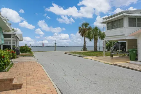 14 Lafayette Street Bradenton FL 34208