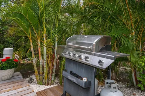 14 Lafayette Street Bradenton FL 34208