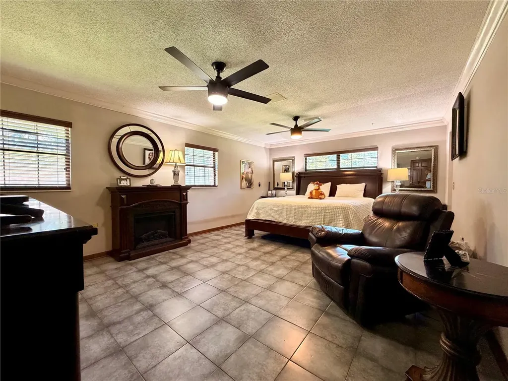 404 Ridgewood Avenue Dundee FL 33838