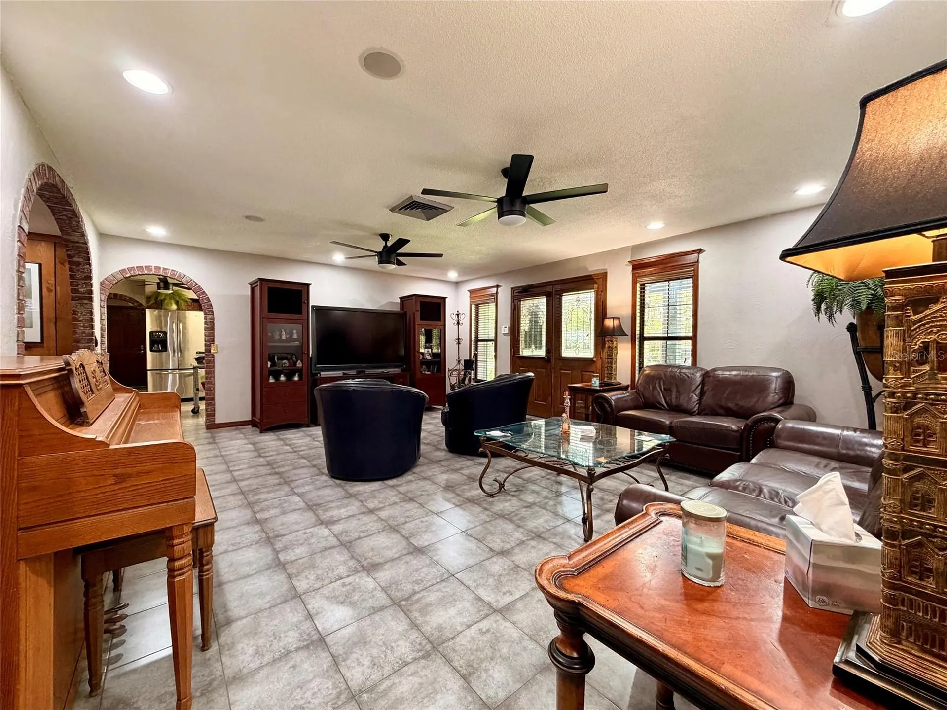 404 Ridgewood Avenue Dundee FL 33838