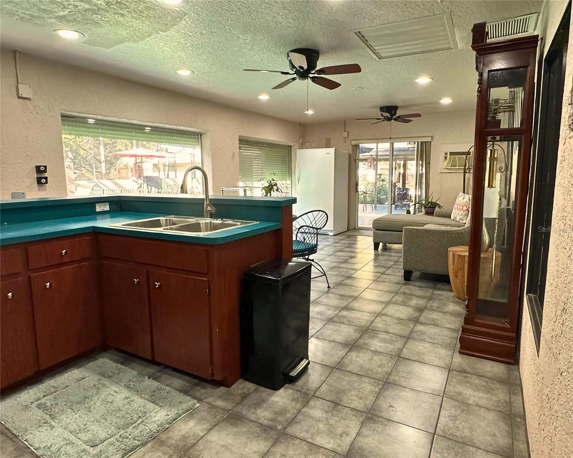 404 Ridgewood Avenue Dundee FL 33838