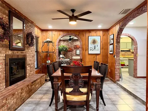404 Ridgewood Avenue Dundee FL 33838