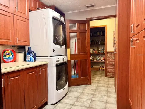 404 Ridgewood Avenue Dundee FL 33838