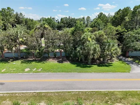 404 Ridgewood Avenue Dundee FL 33838