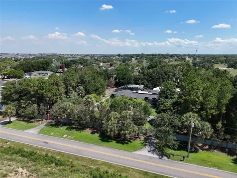 404 Ridgewood Avenue Dundee FL 33838