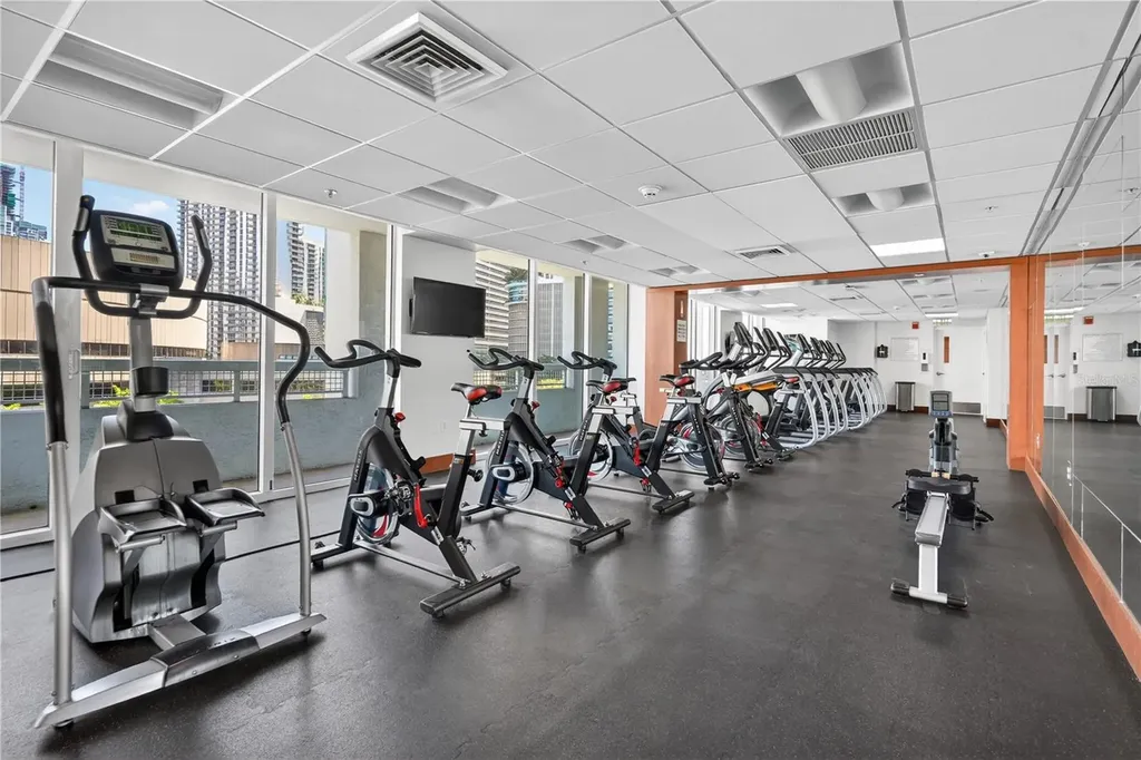 31 SE 5th Street Miami FL 33131