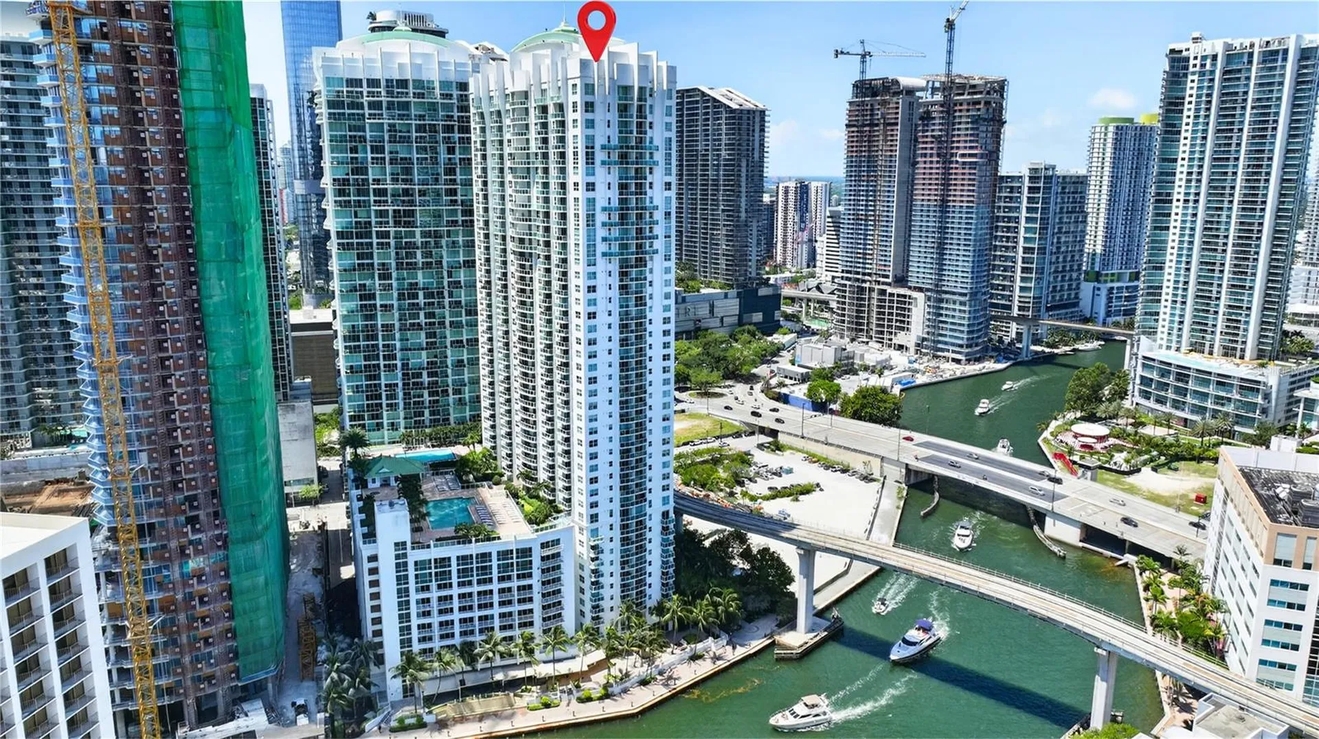 31 SE 5th Street Miami FL 33131
