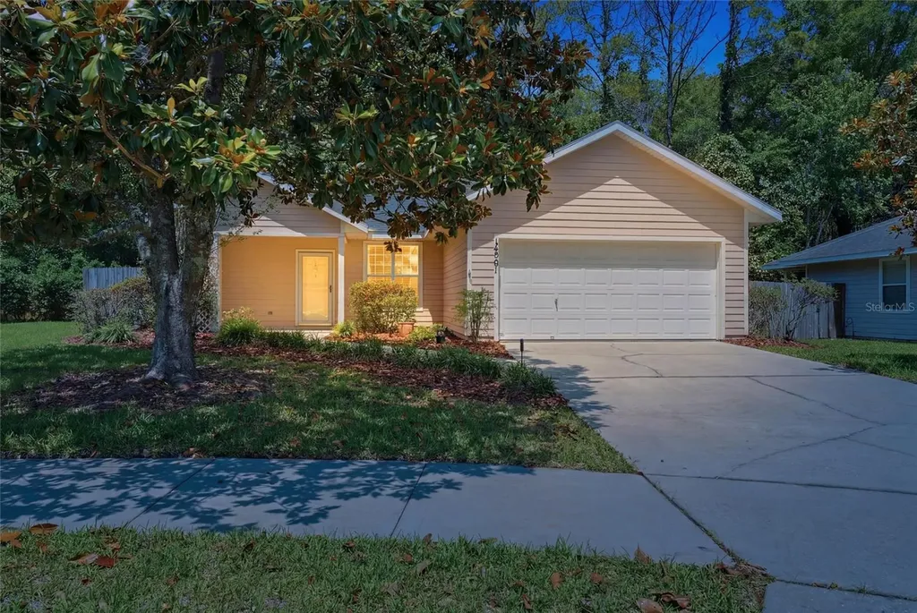 14061 NW 9th Road Newberry FL 32669