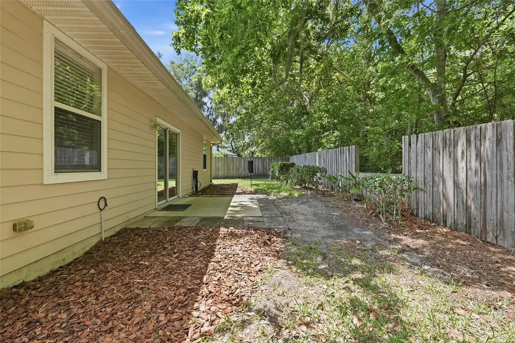 14061 NW 9th Road Newberry FL 32669